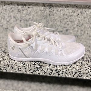 Varsity Edge Cheer Shoes Size 8.5